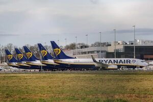 Ryanair cancela “unos 400″ vuelos por la huelga de controladores aéreos franceses - Mundo - ABC Color