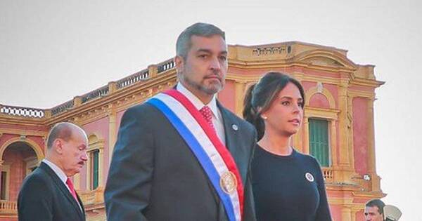 La Nación / Abdo desalojó el Palacio de López y hace oficina en el Palacete Villa Rosalba