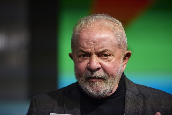 Lula dice a ruralistas que no hay rivalidad entre reindustrialización y exportadores de commodities - .::Agencia IP::.