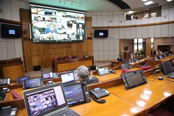 En interminable sesión, el Senado sigue estudio de proyecto de reforma de la Policía Nacional - ADN Digital