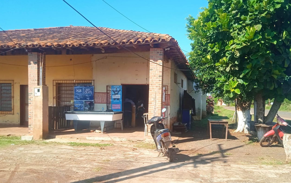 Detienen a sujeto acusado de robar un comercio, pero es liberado tras acordar con la víctima - Noticiero Paraguay