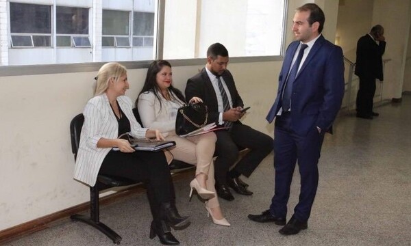 Prisión para fiscala imputada por coima. Se complicaron ella, dos funcionarias y dos abogados - La Tribuna