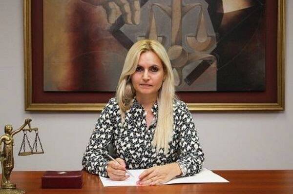 Fiscal irá presa por pechear mesa de quincho a cambio de evitar imputación
