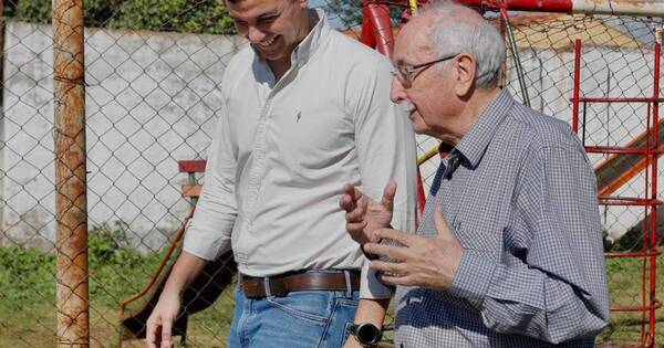 La Nación / Peña afirma que mejorará calidad de vida de los paraguayos, tras visita al padre Velazco