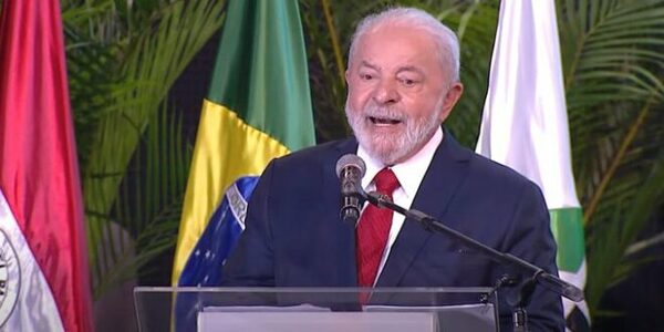 Lula lanza nuevo plan contra la deforestación en la Amazonía