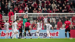 Libertadores: el Gumarelo cayó por la mínima ante Paranaense - trece