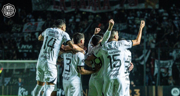 Versus / Melgar golea a Patronato y ¡Olimpia clasificó a octavos de la Libertadores!