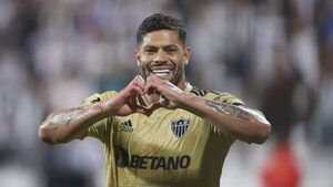 Hulk empuja al Atlético Mineiro a octavos