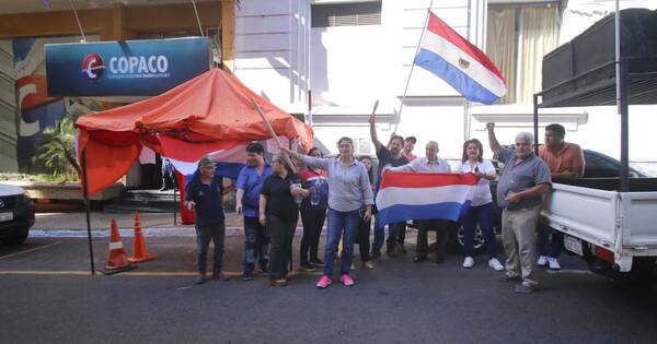 La Nación / Sindicalistas exigen salida de Sante Vallese de Copaco