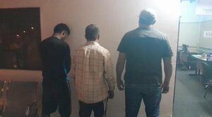 Tras larga persecución, retienen camión con 10.000 litros de combustible