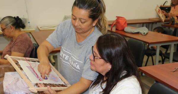Ciudad Mujer ofrece cursos y charlas gratuitas a usuarias