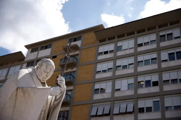 El Papa Francisco será sometido a una cirugía de urgencia - Unicanal