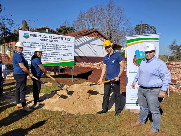DAN PALADA INICIAL PARA LA CONSTRUCCIÓN DE AULAS, COMEDOR Y SANITARIOS EN LA ESCUELA SAN JOSÉ DE COLONIA PARANÁ