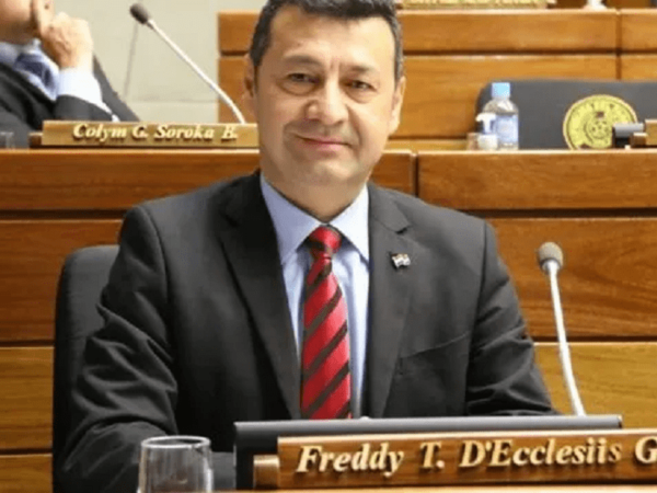 Fredy Declesis confirma su pase a Honor Colorado