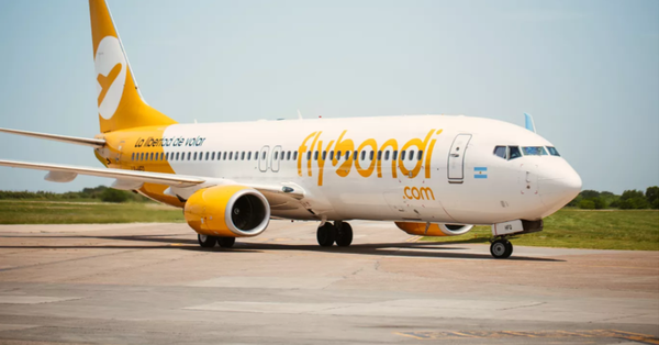 Flybondi suspende varios vuelos en Argentina por restricciones para acceder a d贸lares - Revista PLUS
