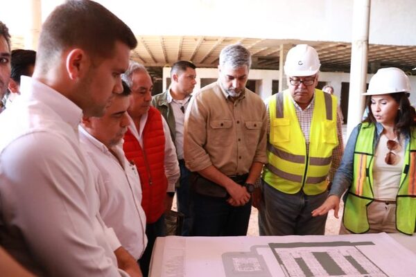 PRESIDENTE VERIFICÓ AVANCES DEL GRAN HOSPITAL DEL SUR, QUE ESTARÁ CONCLUIDO PARA MARZO DEL 2024