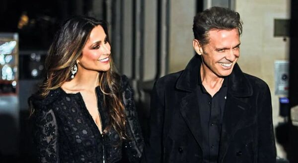 Diario HOY | Luis Miguel presume su amor a Paloma Cuevas en calles parisinas