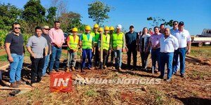 PALADA INICIAL PARA EL POLIDEPORTIVO EN KRESSBURGO, DISTRITO DE CARLOS A.LÓPEZ - Itapúa Noticias