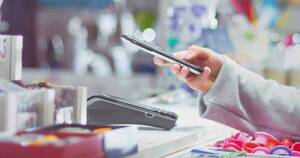 La Nación / Compras por internet crecen con un mayor uso de las tarjetas de débito