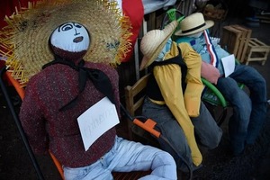 Insinúan que funcionarios públicos “cepilleros” causaron retiro de Judas Kái | 1000 Noticias