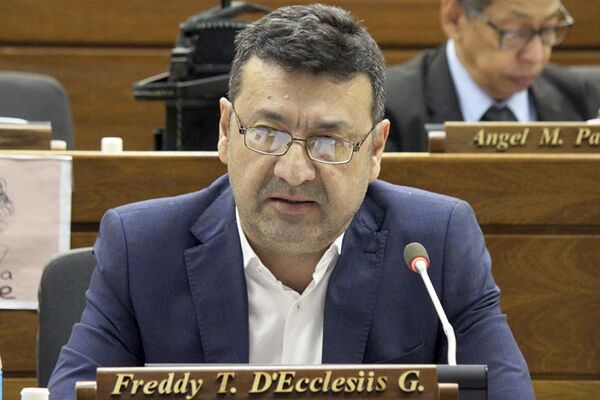 El gobernador electo de San Pedro, Freddy D'Ecclesiis, se suma a Honor Colorado - El Trueno
