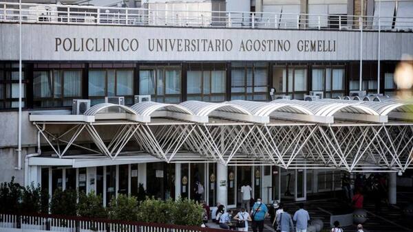 Francisco "está bien, despierto y ya trabajando" tras ser operado del abdomen - .::Agencia IP::.