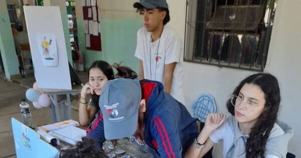La Nación / Más de 6.000 niños y adolescentes votaron de manera simbólica el 30 de abril