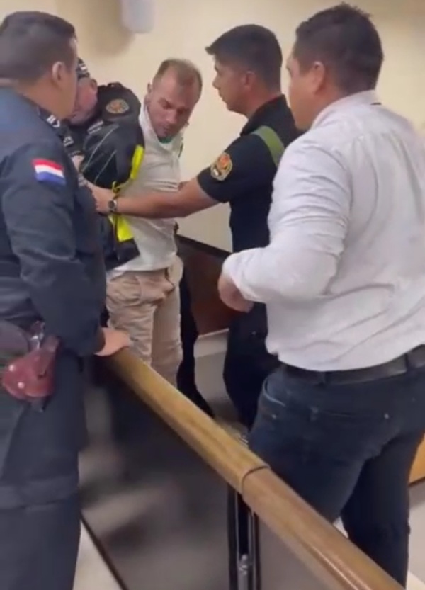 Condenado por tráfico internacional de drogas intentó agredir a jueces y fiscal