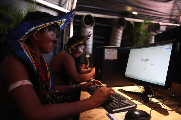 Google ayudará al Gobierno brasileño a excluir los mensajes racistas de las redes - MarketData