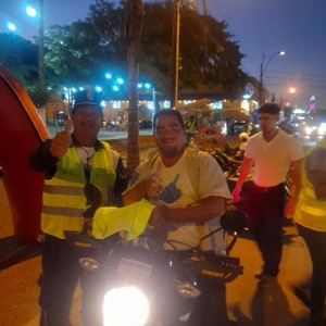 Entregan chalecos reflectivos a motociclistas en Concepción