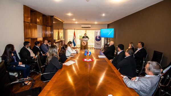 Ministro de la SNI valora cooperación de brasileña en programas de capacitación de funcionarios - La Tribuna