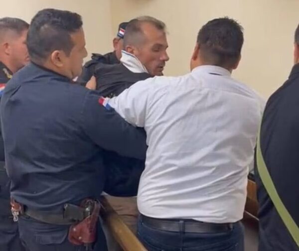 Narco intenta agredir a fiscal tras ser condenado a 12 años de prisión