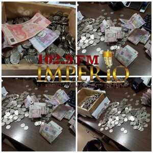 Gran cantidad de monedas y dinero extraídos de máquinas tragamonedas incautadas - Radio Imperio