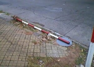 Policía admite falencias ante robos de señales de tránsito en la vía pública - Policiales - ABC Color