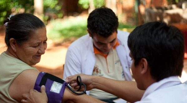 Médicos rurales exigen celeridad para poder cobrar sus salarios - Oasis FM 94.3