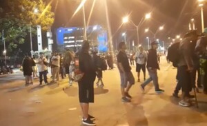 Agentes policiales detienen a 24 hinchas del Atlético Nacional de Colombia - trece