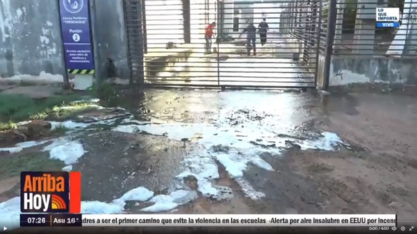 Diario HOY | Vecinos denuncian desechos cloacales arrojados por el IPS Yrendague