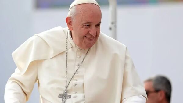 Papa Francisco se recupera tras su operación por una hernia abdominal | 1000 Noticias