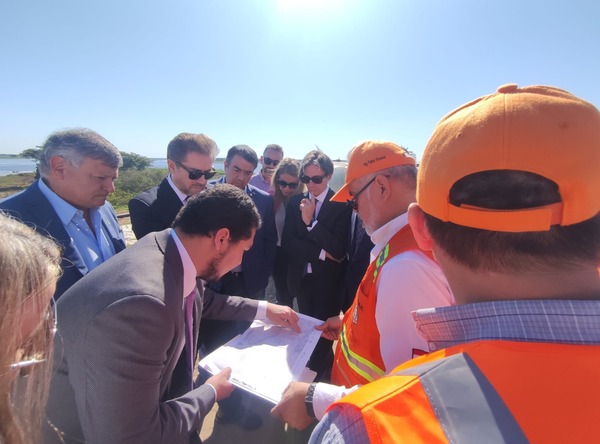 Verifican posibles lugares de emplazamiento del Puente Internacional Pilar – Puerto Cano