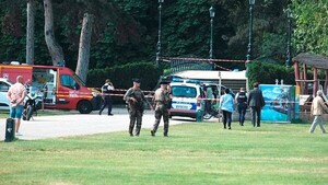 Hombre atacó con un cuchillo a niños y adultos en un parque de Francia - Unicanal