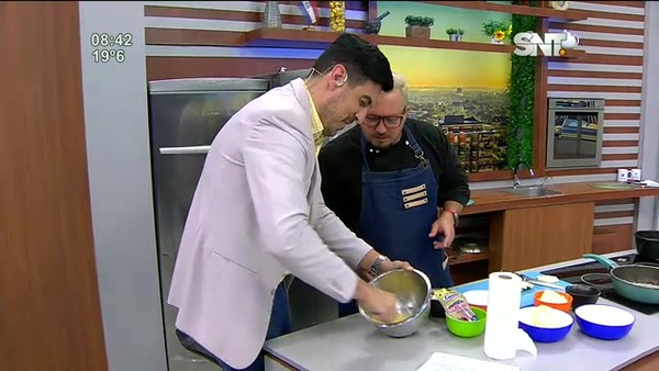 Bloque Cocina de la Mañana de Cada Día: ''Torta invertida de Piña'' - SNT