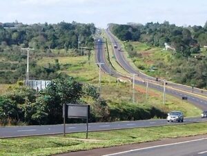 ANDE instaló una nueva línea de distribución en Caaguazú - Economía - ABC Color
