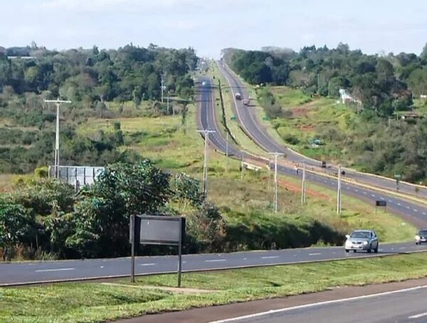ANDE instaló una nueva línea de distribución en Caaguazú - Economía - ABC Color