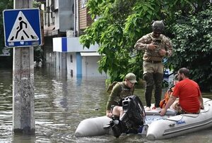 Ucrania: cuatro muertos, 13 desaparecidos y más de 2.400 evacuados por inundaciones en Jersón - Mundo - ABC Color