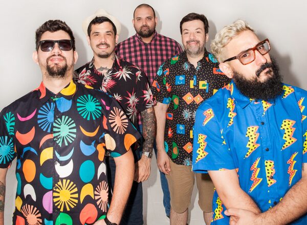 Esta noche, KITA PENA ofrecerá un show en vivo - Te Cuento Paraguay