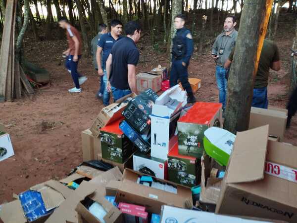 Hallan mercaderías robadas en asalto en propiedad del Diputado Cuevas