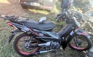 Triple choque en el km 5,5 dejó un motociclista herido