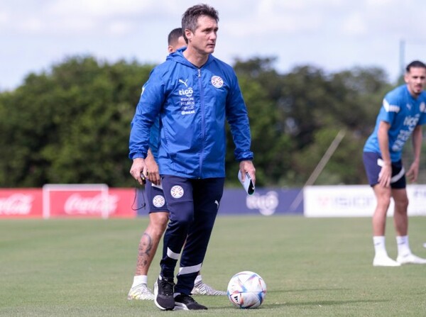 La Albirroja tiene a sus convocados - APF