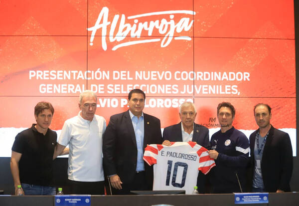 Último momento: Atendé la lista de convocados de la Albirroja