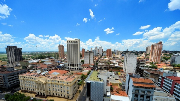 La perspectiva econ贸mica de Paraguay es favorable, pero se necesitan reformas, dice el FMI - Revista PLUS